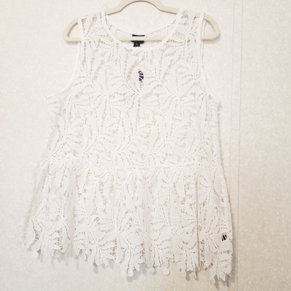 NEW WORTHINGTON WHITE LACE TOP..SIZE:XL